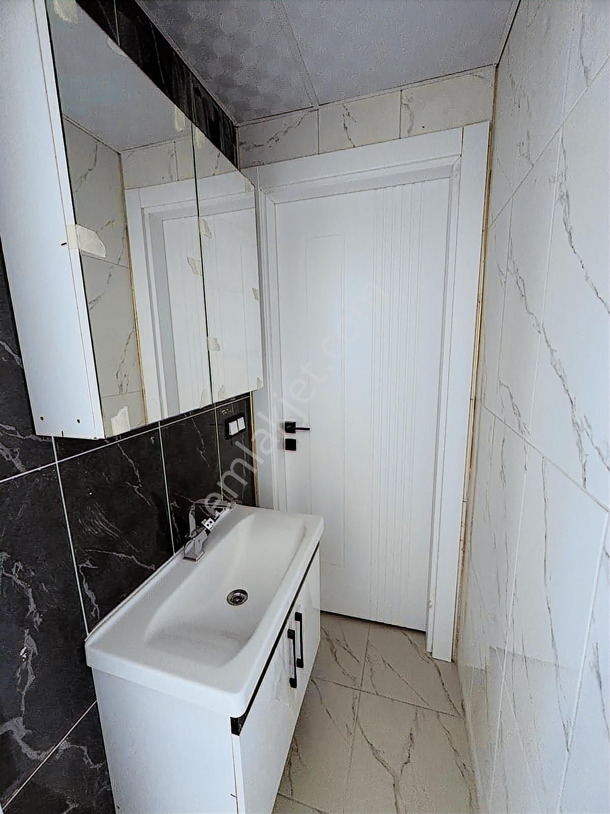 Erenlerde Yeni Binada Fırsat Fiyatlı 3+1 Ara Kat ! - Görsel 3