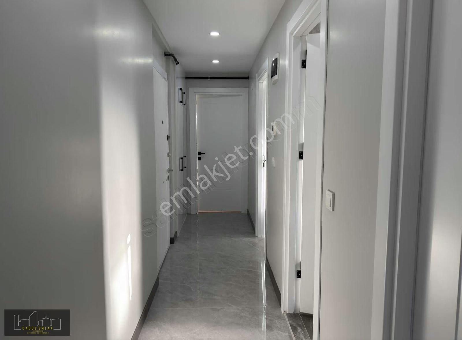 Cadde Emlak Yenimahalle Sıfır Marmaraya Yakın Ara Kat Lüx Daire - Görsel 17