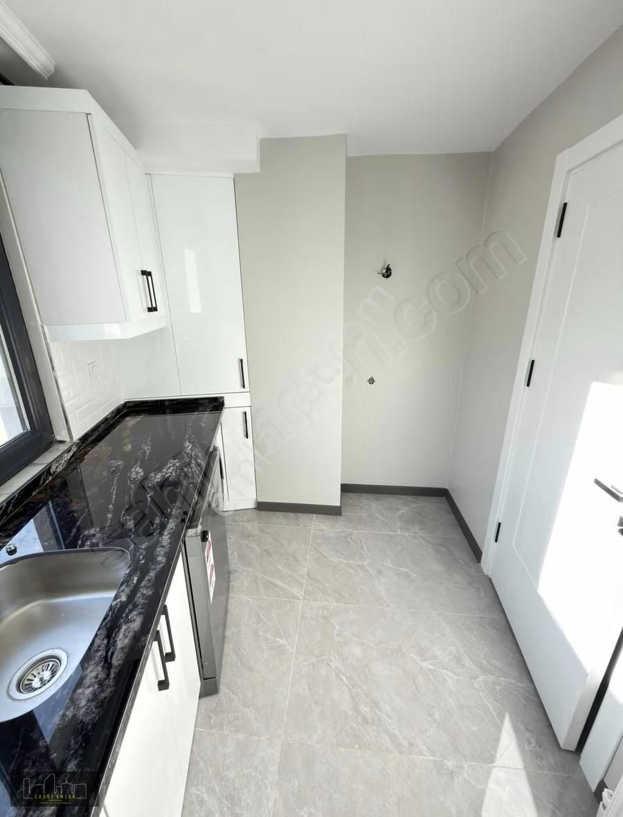 Cadde Emlak Yenimahalle Sıfır Marmaraya Yakın Ara Kat Lüx Daire - Görsel 2