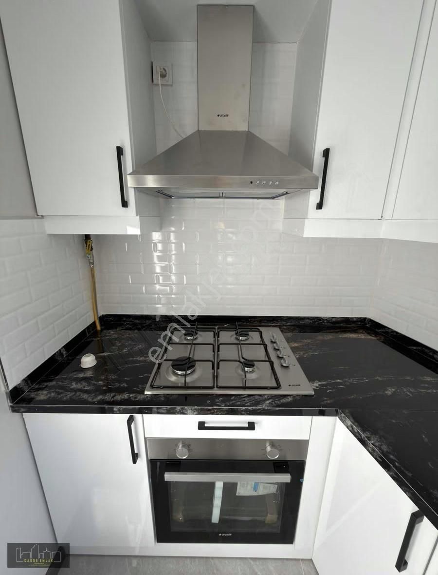 Cadde Emlak Yenimahalle Sıfır Marmaraya Yakın Ara Kat Lüx Daire - Görsel 11