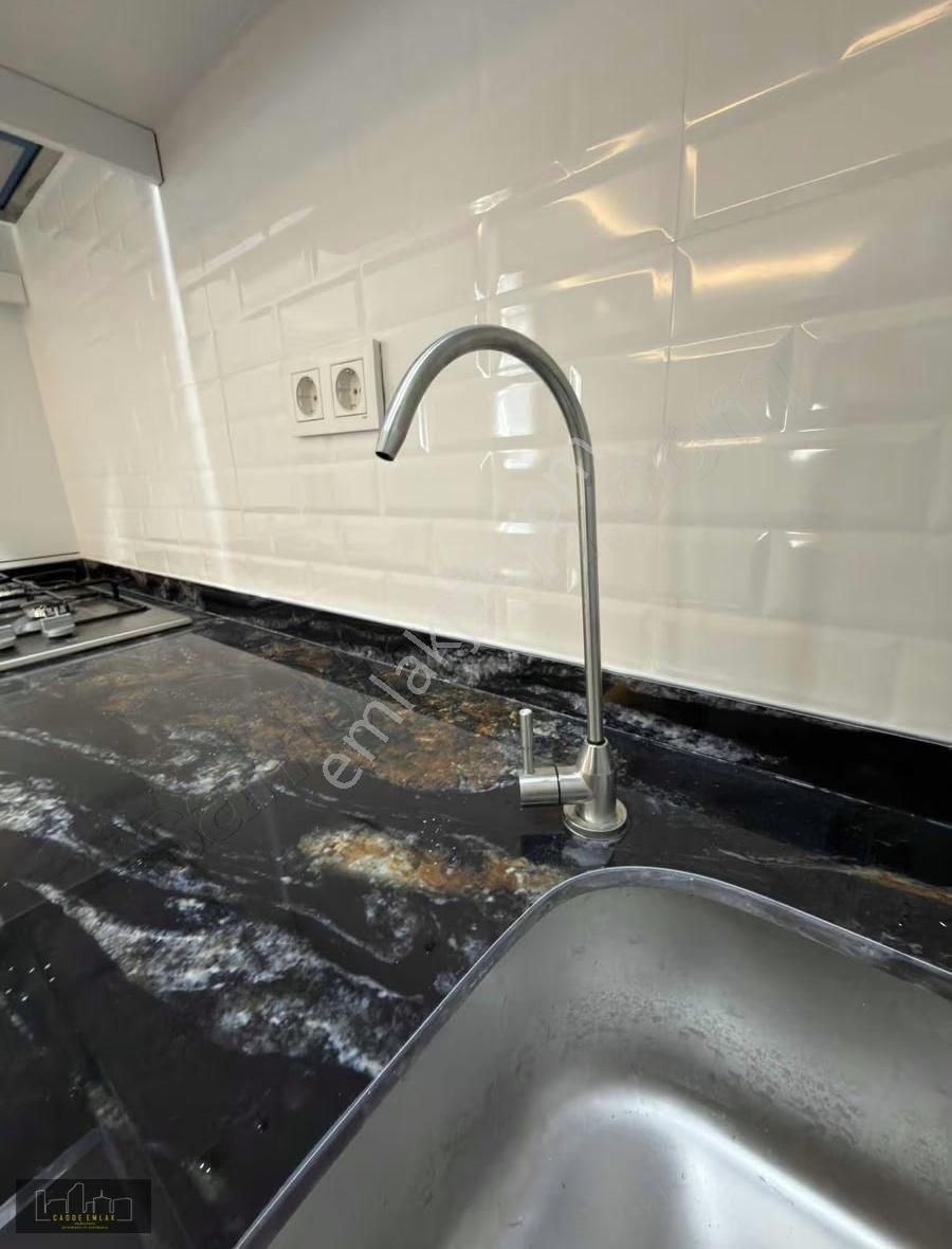 Cadde Emlak Tepeüstü 4 Tarafı Açık Ferah Sıfır 1+1 Bahçe Katı - Görsel 13