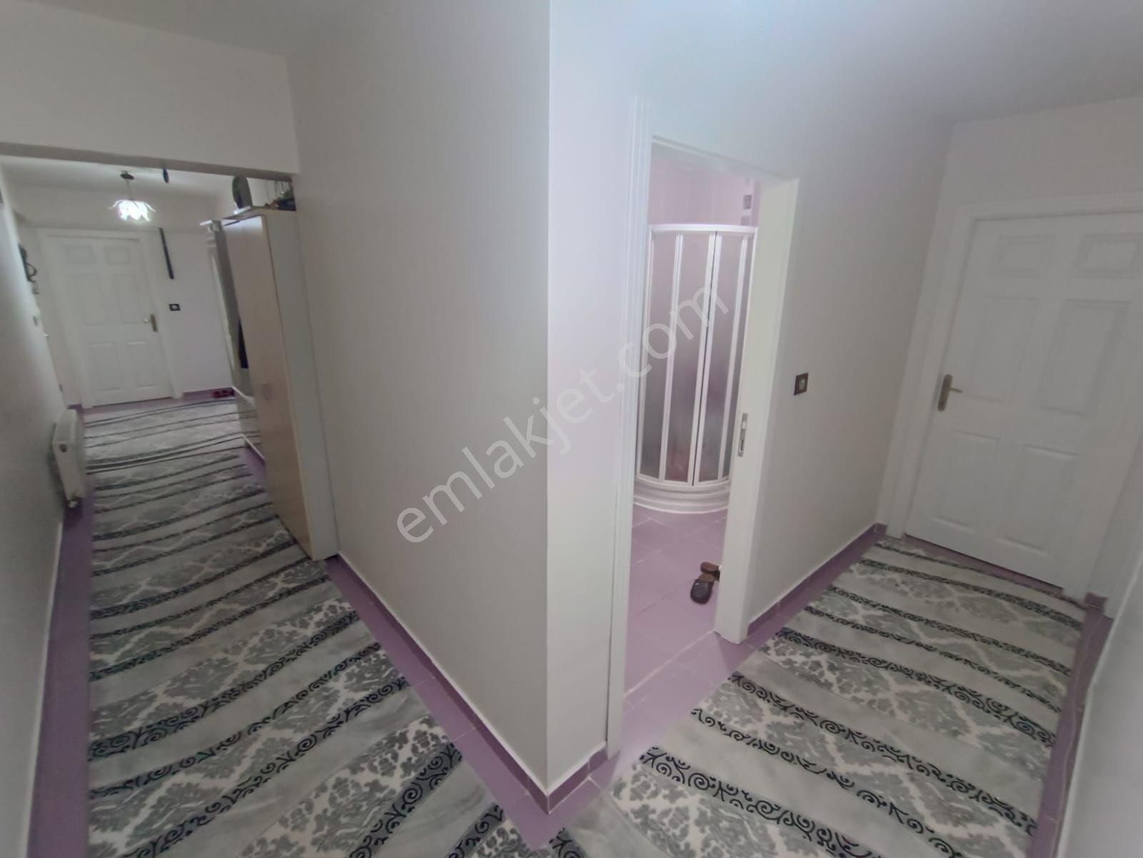 H.gazide Cuma Pazarı Yakını Asansörlü 3.kat 3+1 Ön Cephe Satılık Daire Miz Krediye Uygundur - Görsel 12