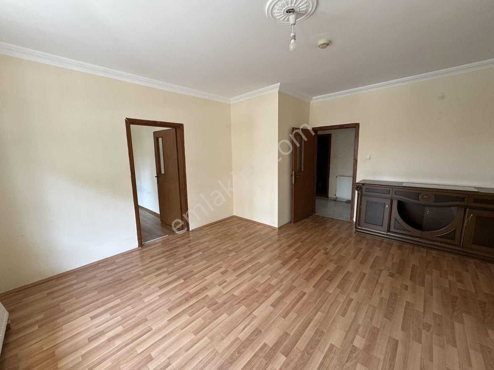 Mamak Yeşilbeyır Sağduyu Caddesi Merkezde 2+1