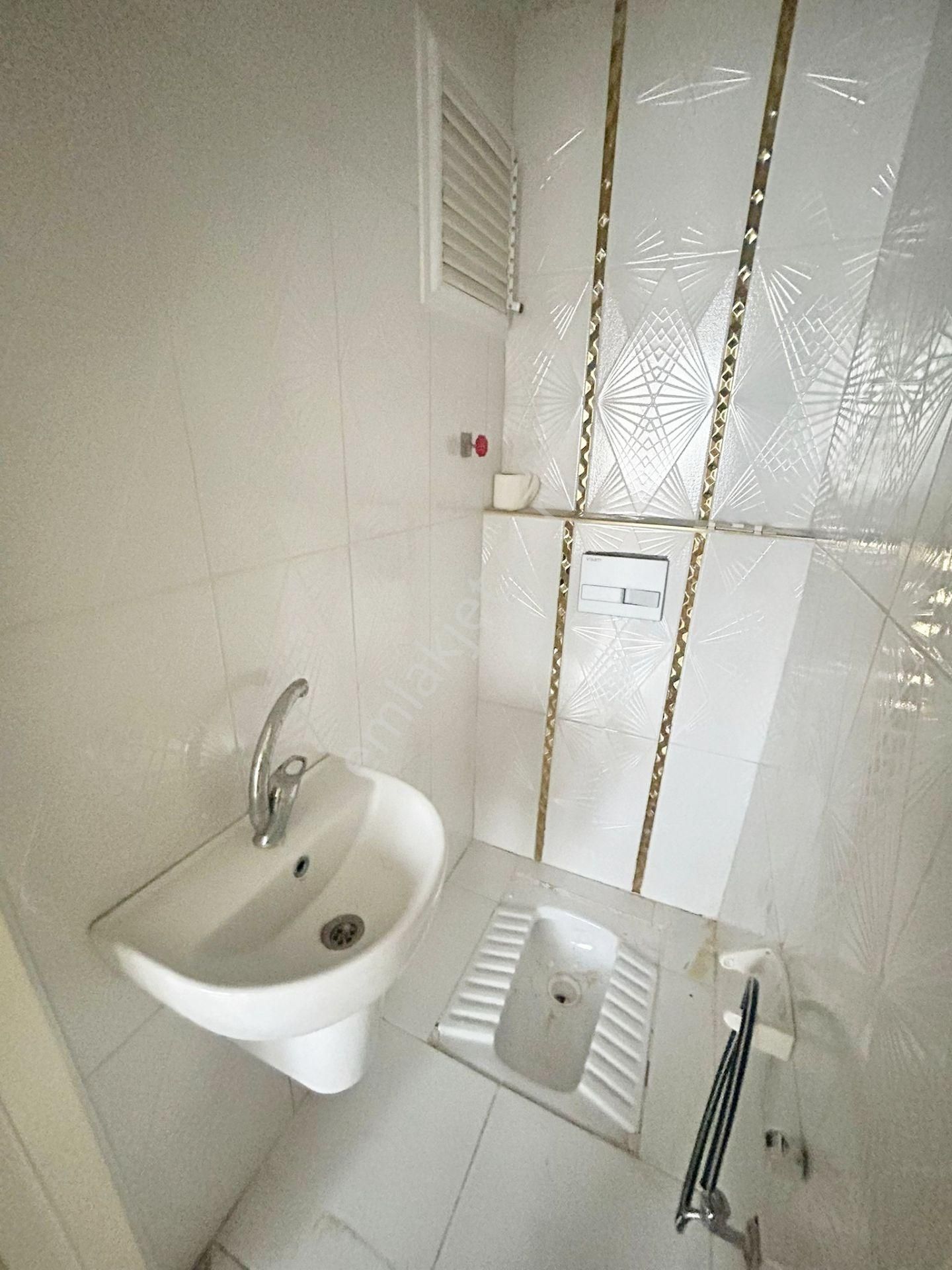 100.yıl'da_beyzade_kebap_civarı_kap.mutfak_d.gazlı_ç.banyolu_2+1 - Görsel 9