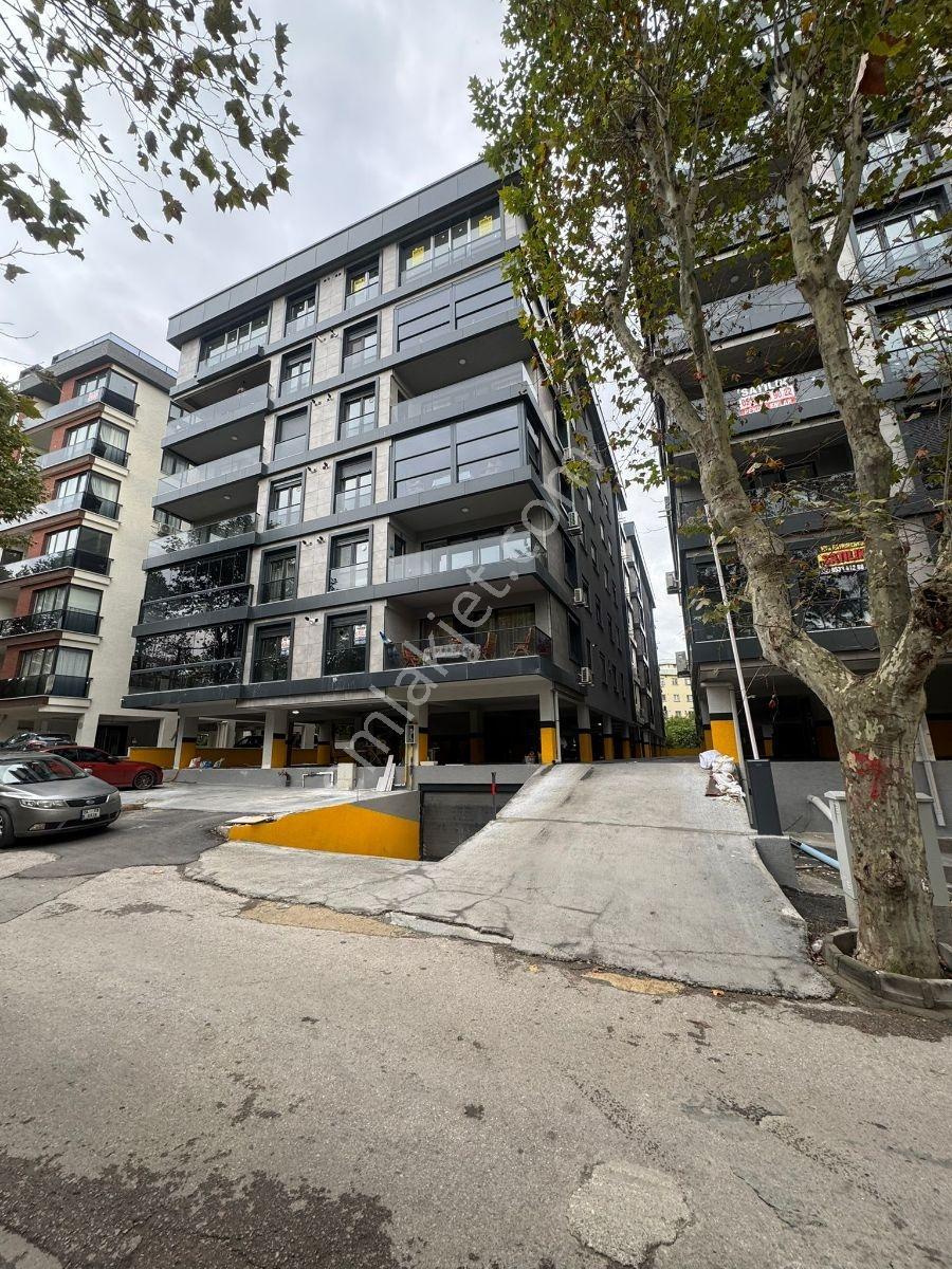 Pendik Batı Mahallesi Çok İyi Konumda 3+1 Satılık Daire