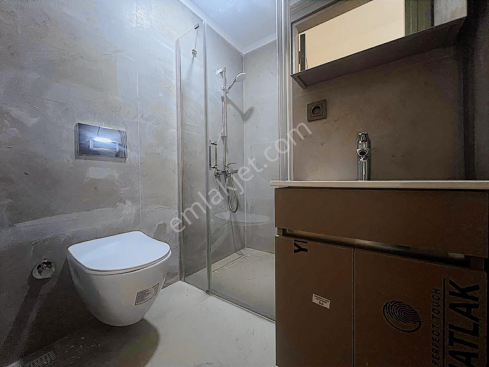 Çengelköy Vera Sitesinde Ferah Önü Açık 135 M² 3+1 Daire - Görsel 3