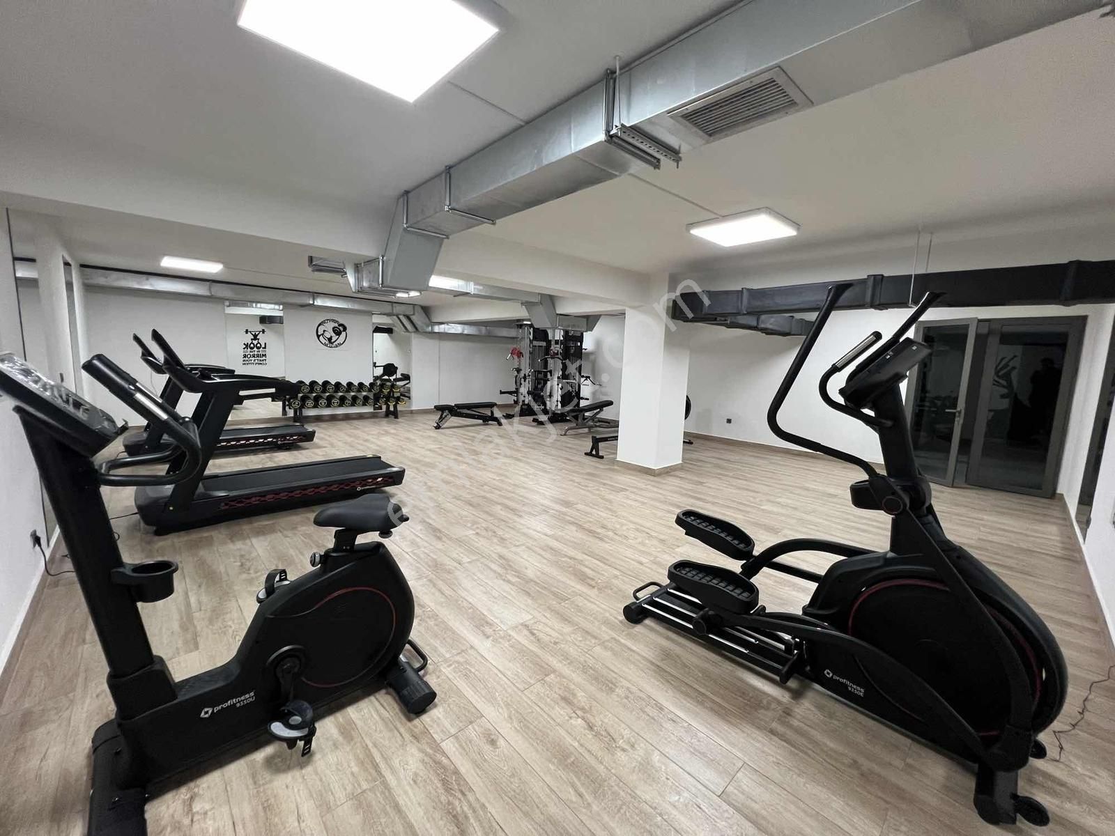 Çengelköy Vera Sitesinde Ferah Önü Açık 135 M² 3+1 Daire - Görsel 24