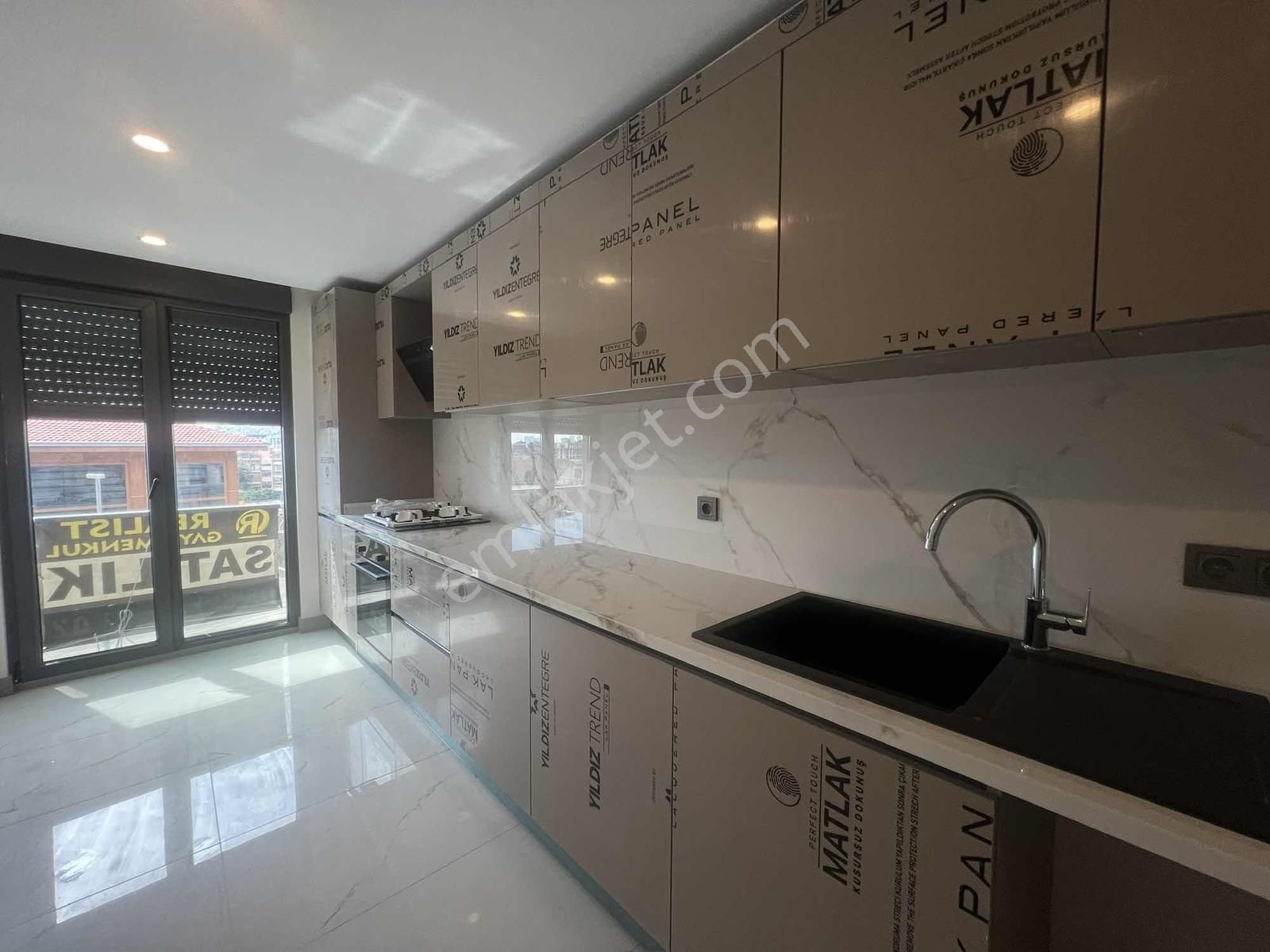 Çengelköy Vera Sitesinde Ferah Önü Açık 135 M² 3+1 Daire - Görsel 25