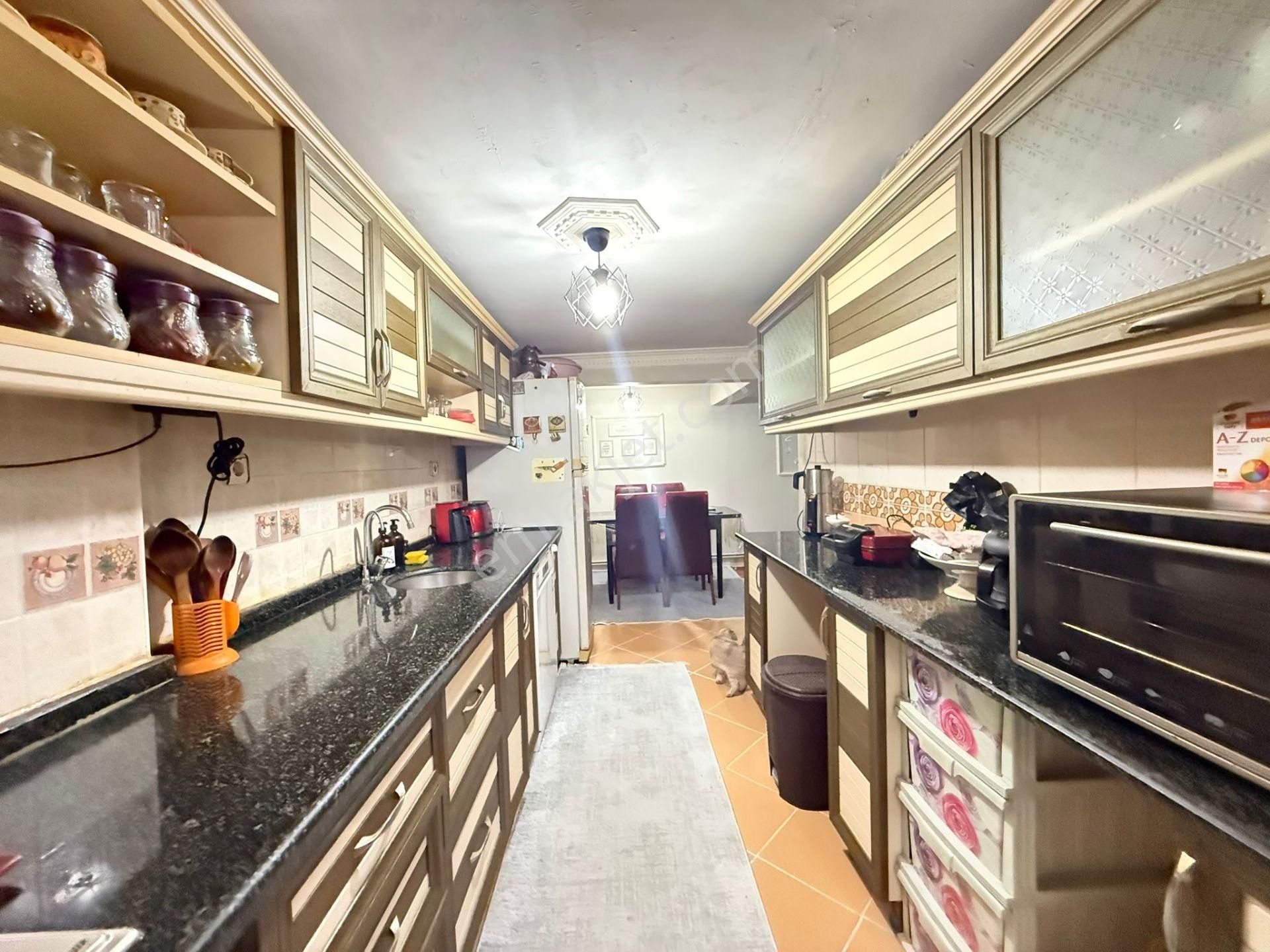 Satılık 4+1 Merkezi Konumlu Metro Ve Belediye Yanı 150m2 Dubleks Müstakil Ev - Görsel 10