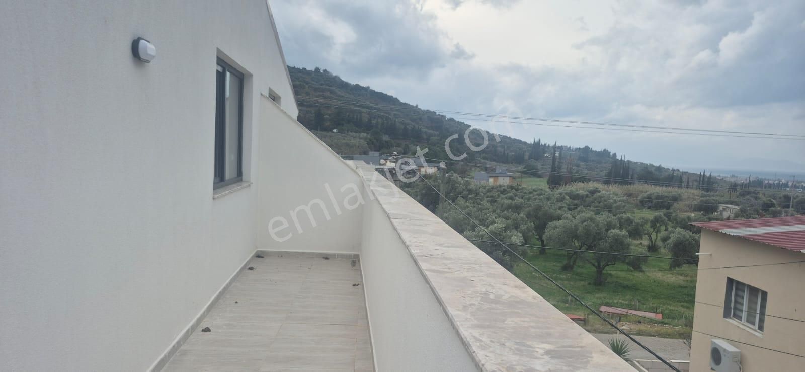 Kuşadası Davutlar Mahallesı Ionıa Evlerınde 4+1 Denız Manzaralı Çatı Dubleks - Görsel 3