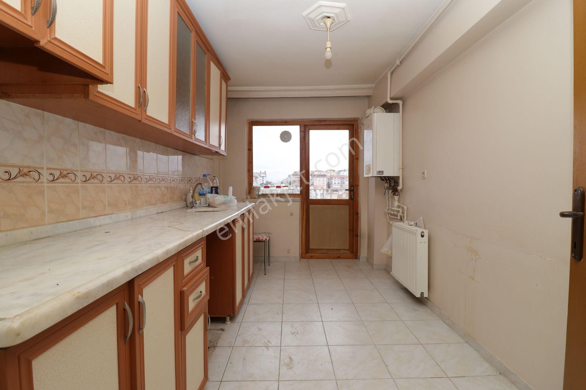 Akif'ten Etimesgut Elvan'da Önü Açık 3+1 Boş Üç Balkonlu Satılık Daire - Görsel 3