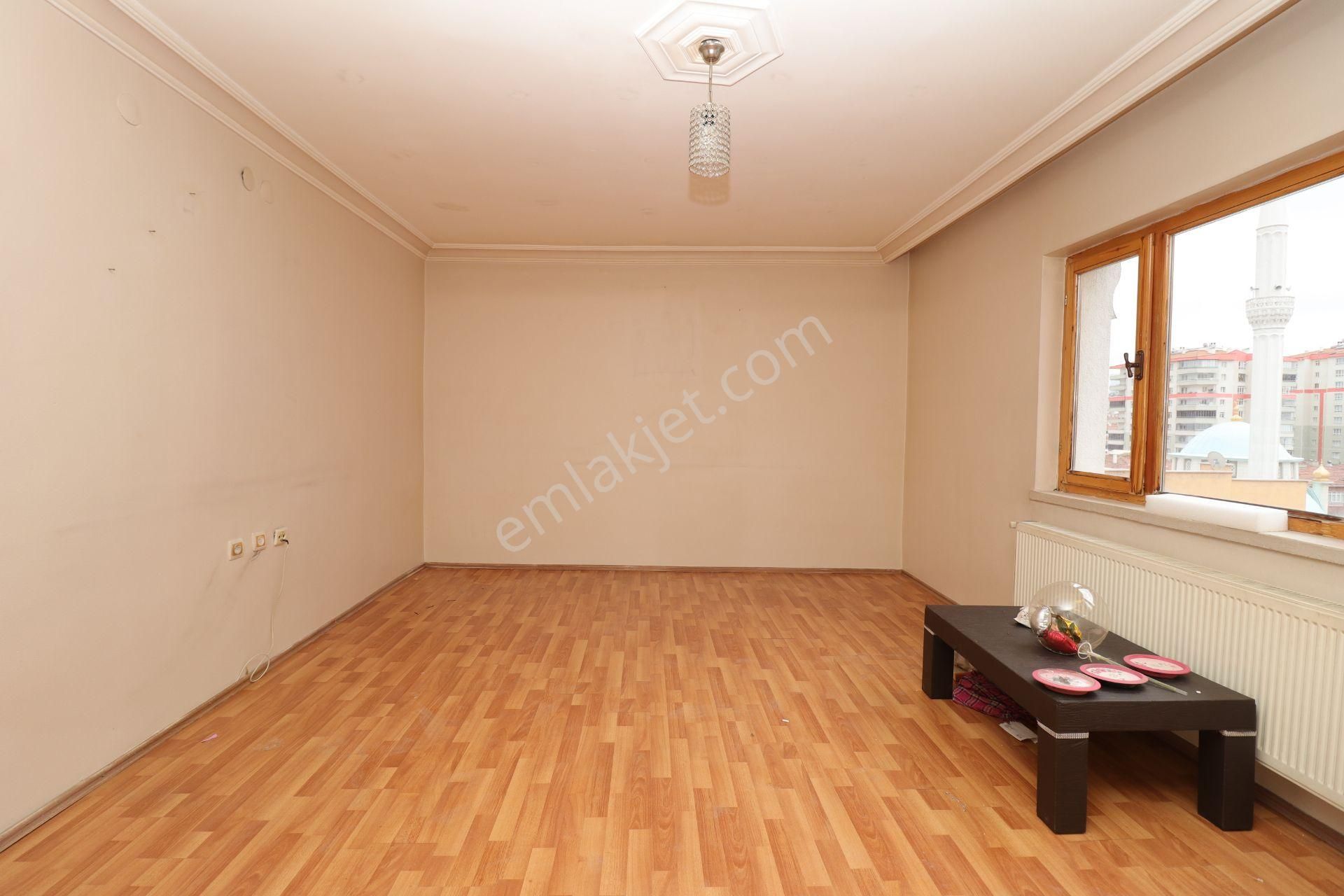 Akif'ten Etimesgut Elvan'da Önü Açık 3+1 Boş Üç Balkonlu Satılık Daire - Görsel 8