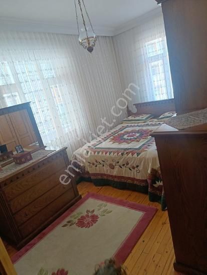 Fatih Işıklar Mahallesinde 3+1 Arakat Asansörlü Daire - Görsel 17