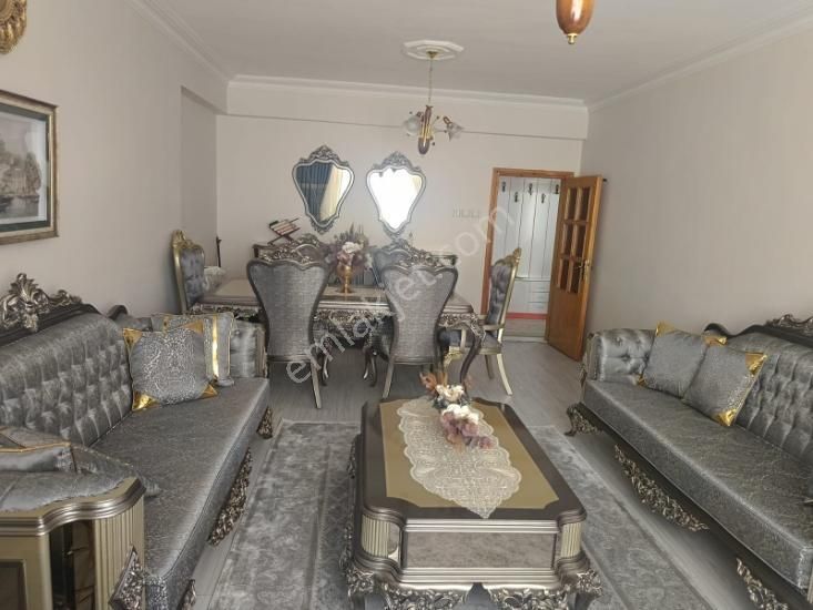 Fatih Işıklar Mahallesinde 3+1 Arakat Asansörlü Daire - Görsel 16