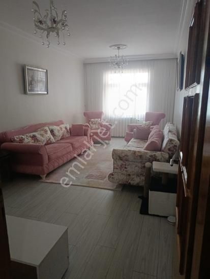 Fatih Işıklar Mahallesinde 3+1 Arakat Asansörlü Daire - Görsel 4