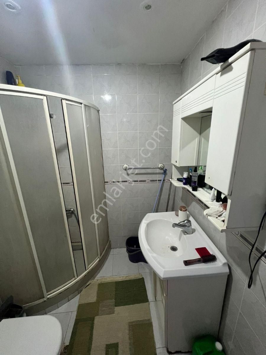 Yeni Mahallede Merkezi Konumda 2+1 110 M2 Ara Kat.. - Görsel 2