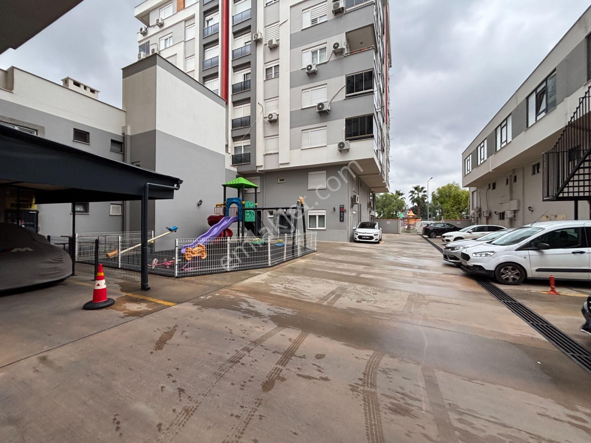 Site İçi Ultra Lüks Cephesi Açık Daire - Görsel 34