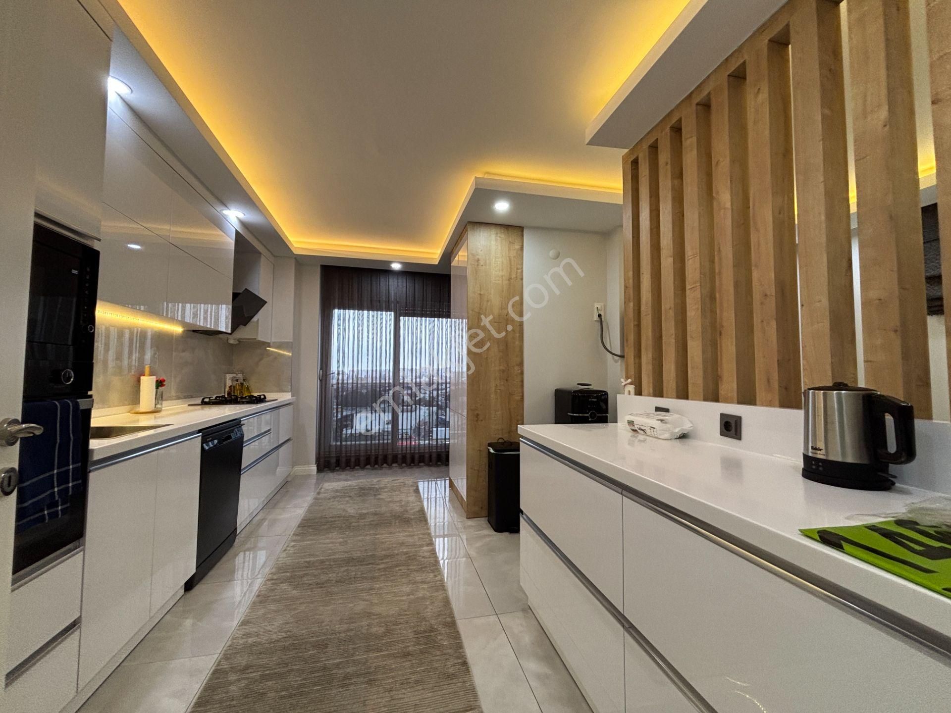 Site İçi Ultra Lüks Cephesi Açık Daire