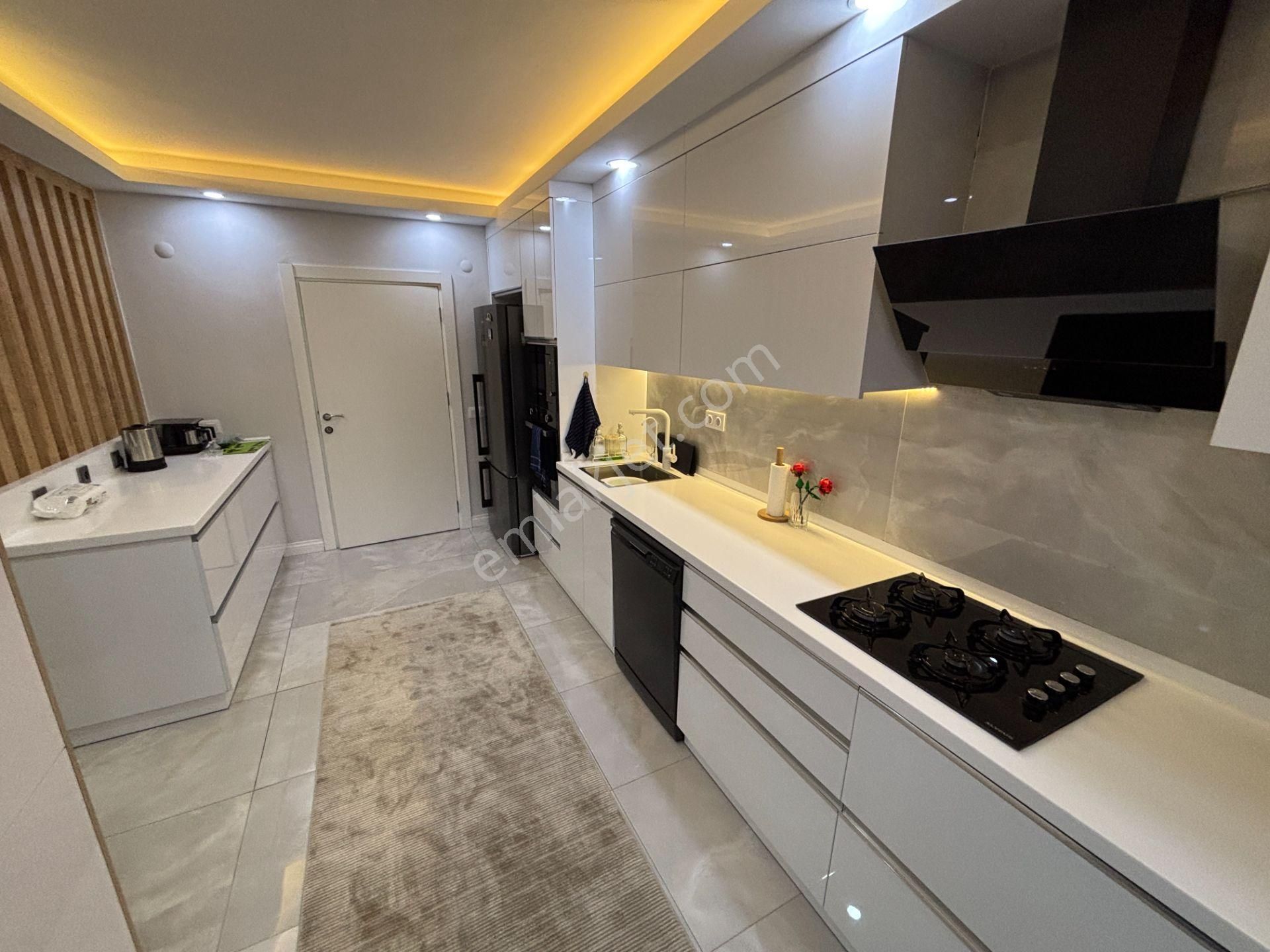 Site İçi Ultra Lüks Cephesi Açık Daire - Görsel 2