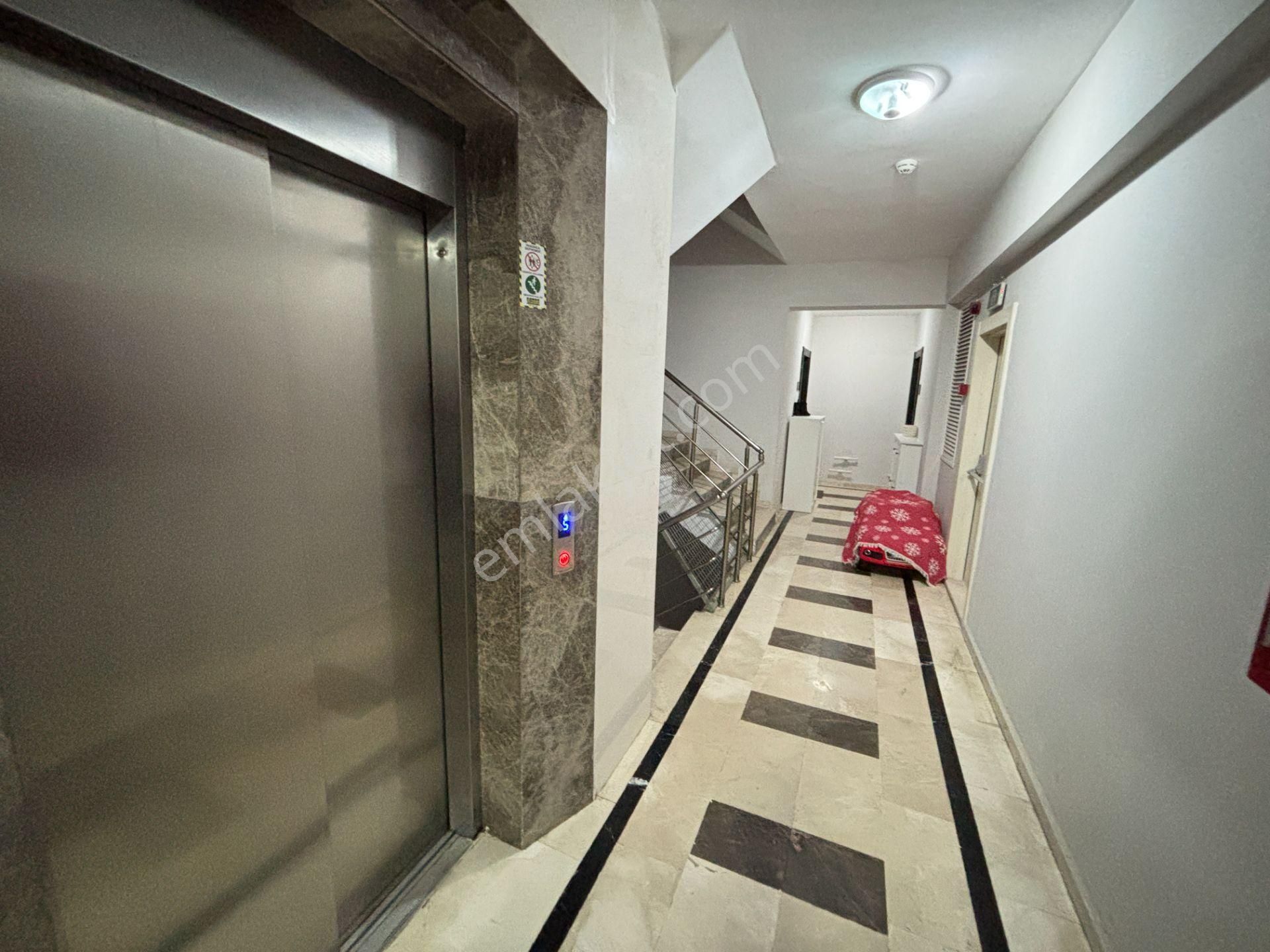 Site İçi Ultra Lüks Cephesi Açık Daire - Görsel 35