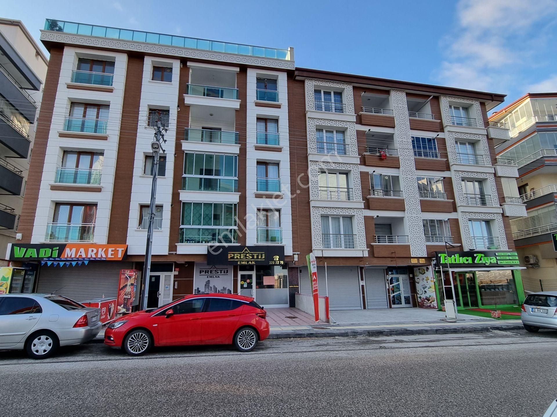 Bağbaşı'dn Vadikent Mevkii Cadde Üzeri 150m2 Düz Giriş Satılık Dükkan - Görsel 2