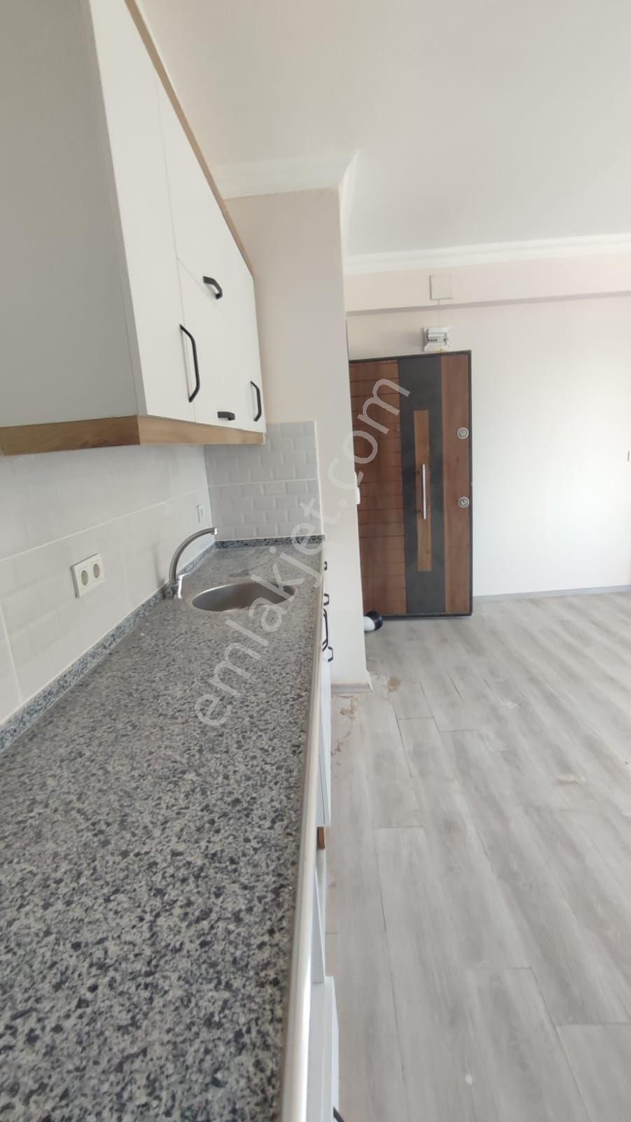 Havalimanı Güzergahında Acil Satılık 1+1 - Görsel 14