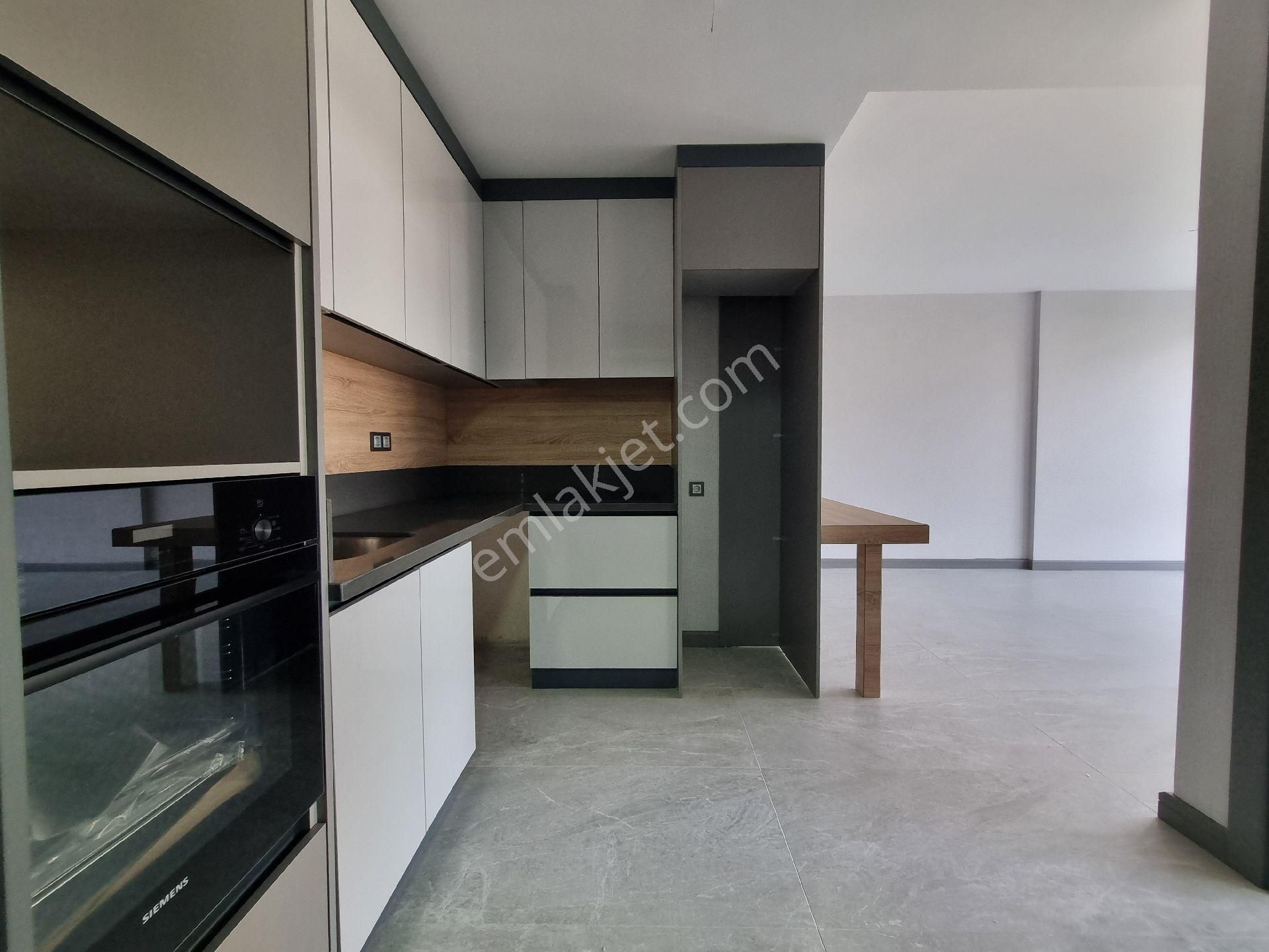 Çamlıca Mah Bağdat Caddesi İpektaş Cadde Projesinde Kiralık 1+1 5.kat Balkonlu Yerden Isıtma - Görsel 32
