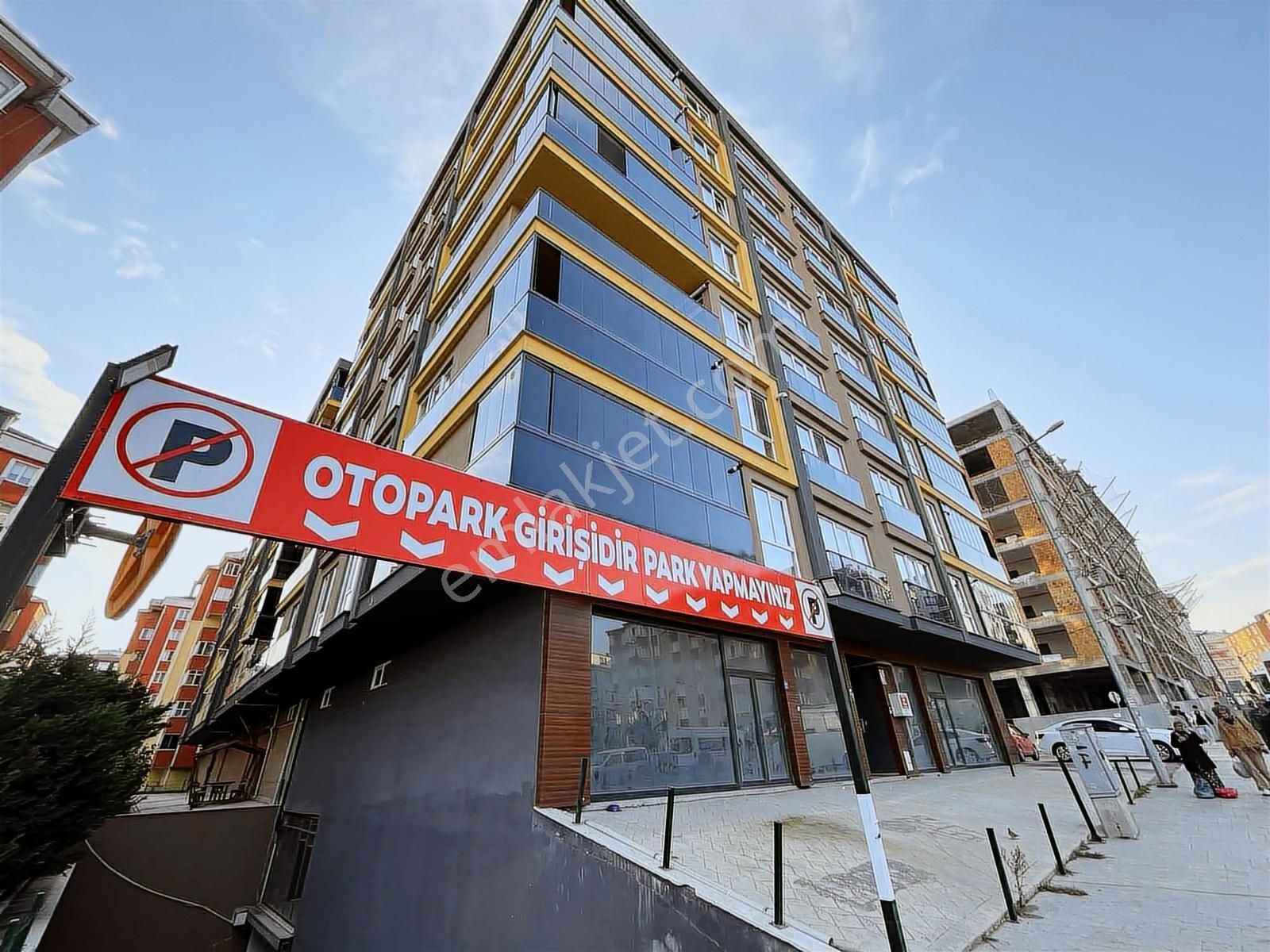 Kapaklı Atatürk Mahallesi'nde Satılık 3+1 Lüks Daire