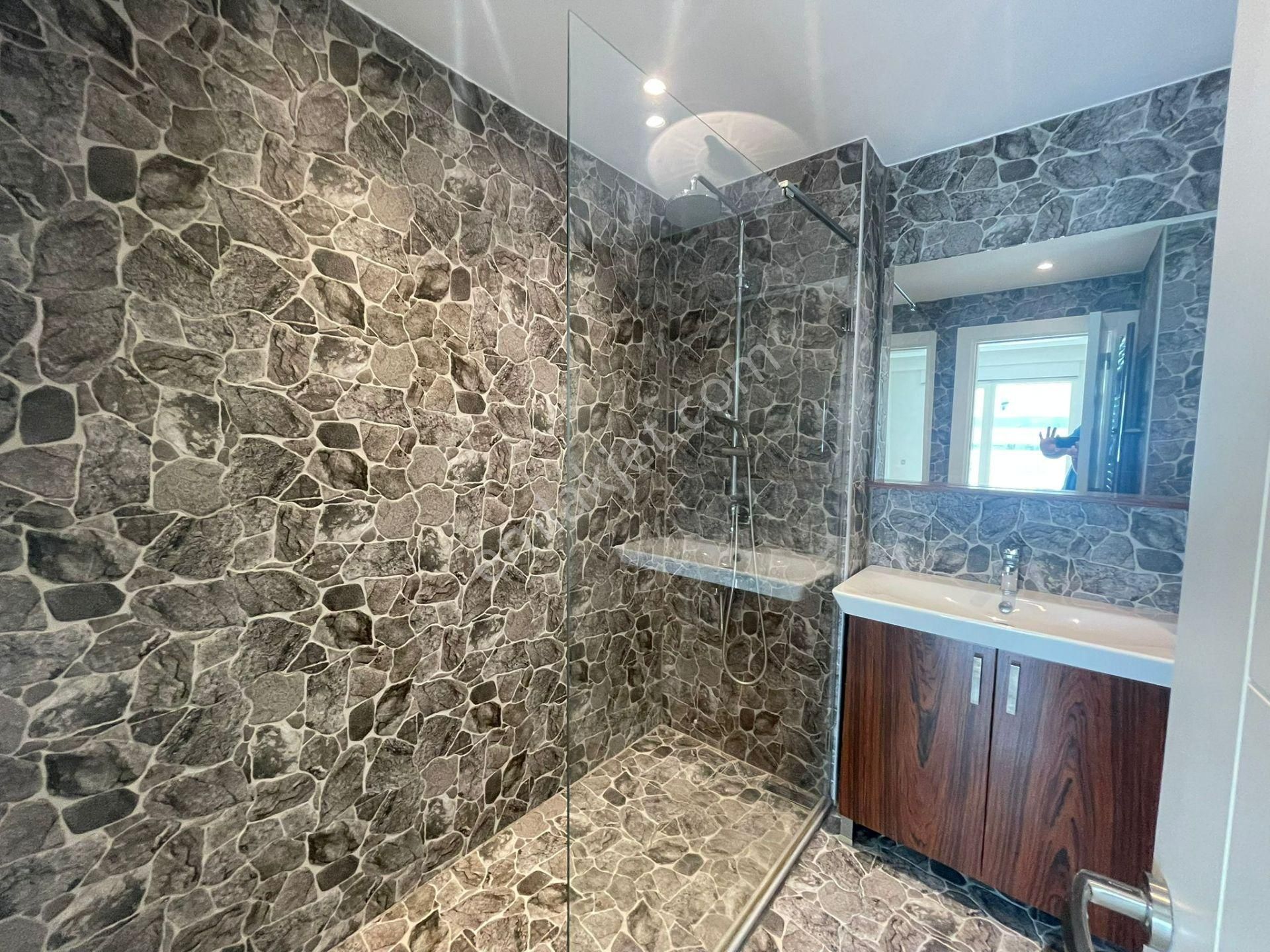 Caddebostan Da Katta Tek Muhteşem Konum Da Ebeveyn Banyolu Net 125m2 3+1 - Görsel 18