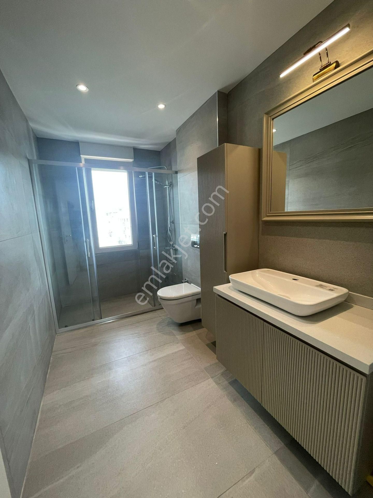 Caddebostan Da Katta Tek Muhteşem Konum Da Ebeveyn Banyolu Net 125m2 3+1 - Görsel 24