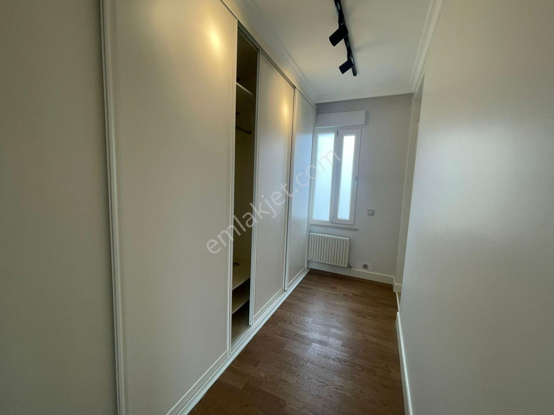 Caddebostan Da Katta Tek Muhteşem Konum Da Ebeveyn Banyolu Net 125m2 3+1 - Görsel 31