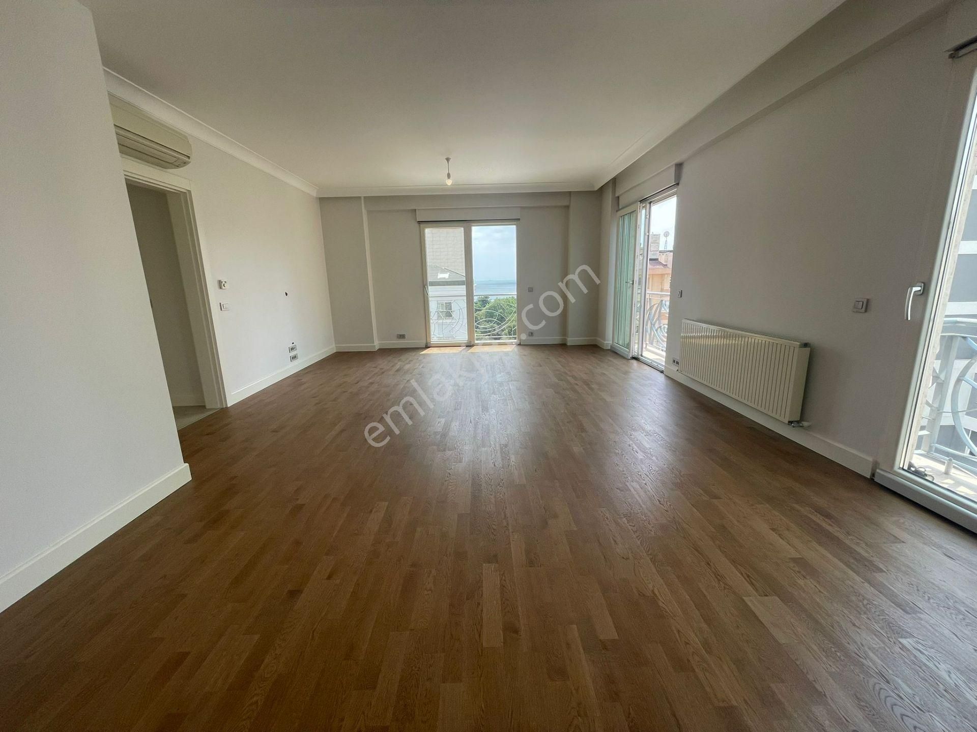 Caddebostan Da Katta Tek Muhteşem Konum Da Ebeveyn Banyolu Net 125m2 3+1 - Görsel 4