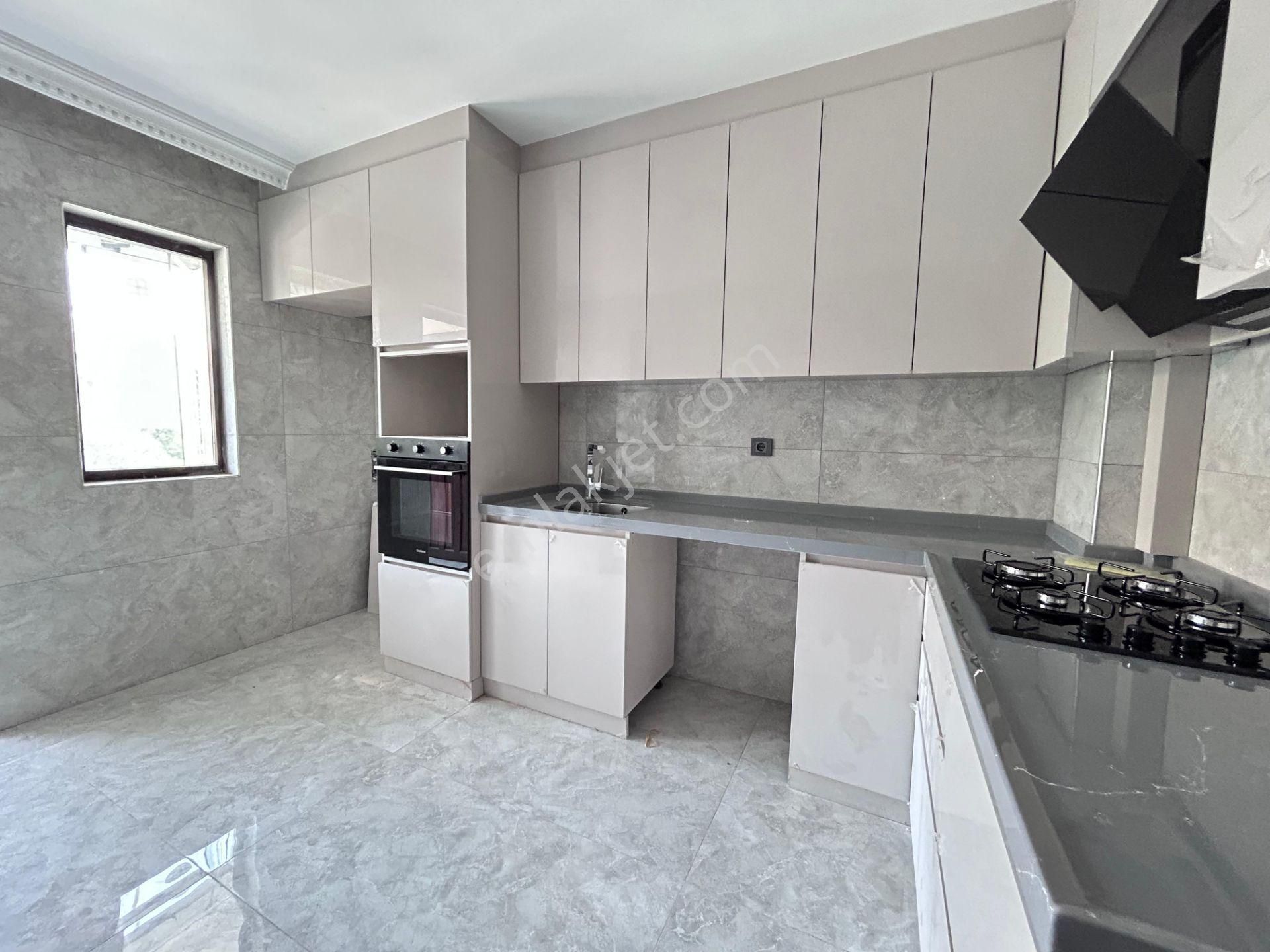 Lider Emlak'tan Ön Cephe **full Yapılı** 3+1 Asansörlü Satılık