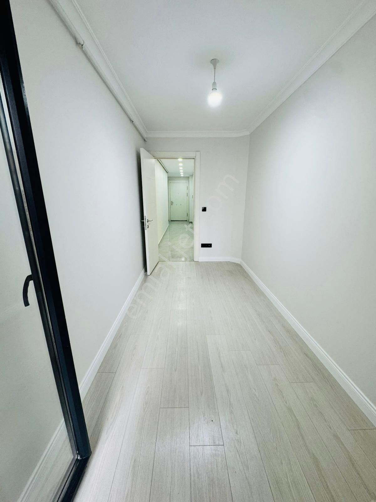 █ Konfor █ Minibüsle E-5 Ortası Tam Merkezde Modern Balkonlu 2+1 - Görsel 13