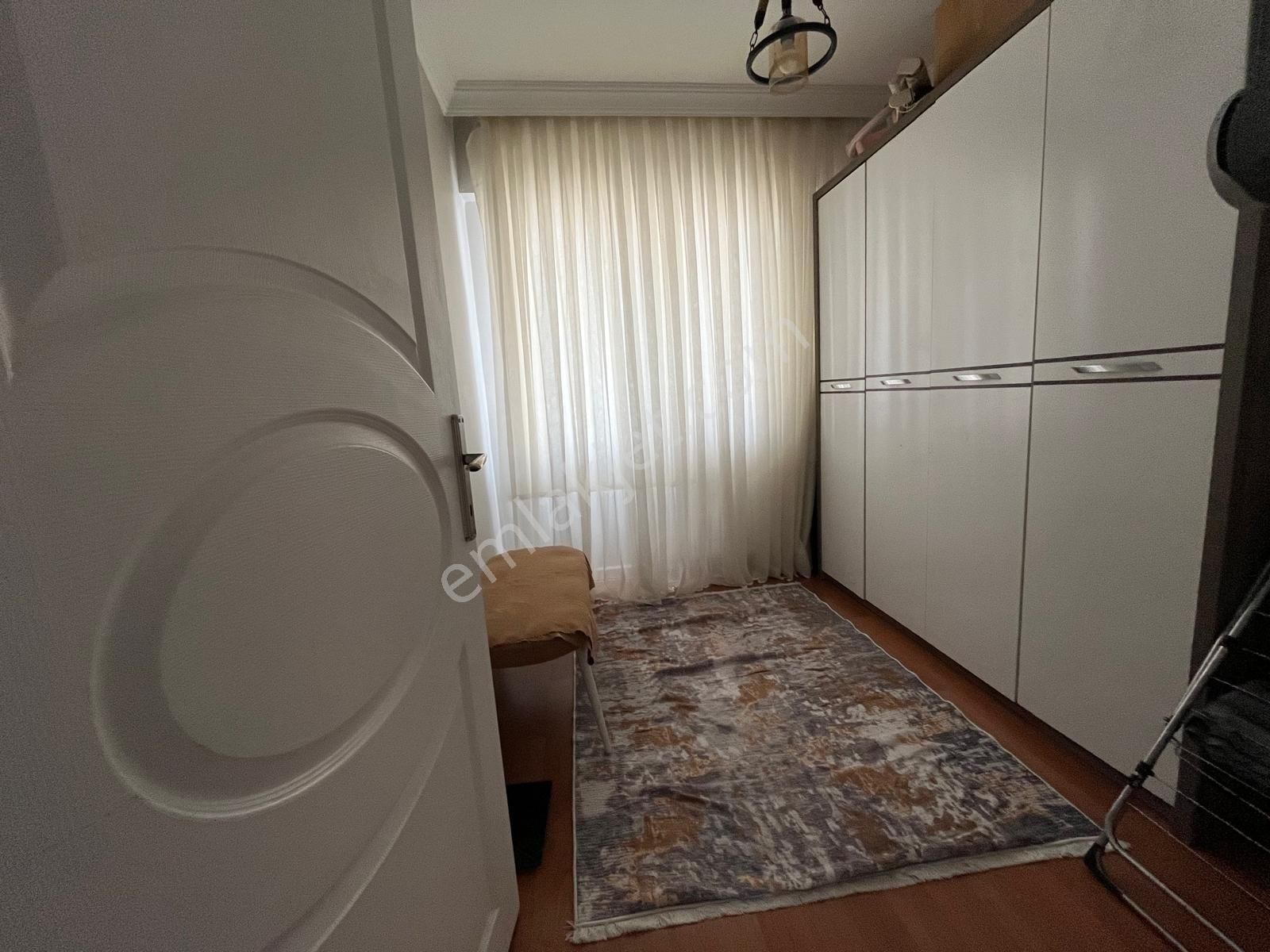 Santrale Yürüme Mesafesinde 13 Yıllık 3+1 Masrafsız Daire - Görsel 13