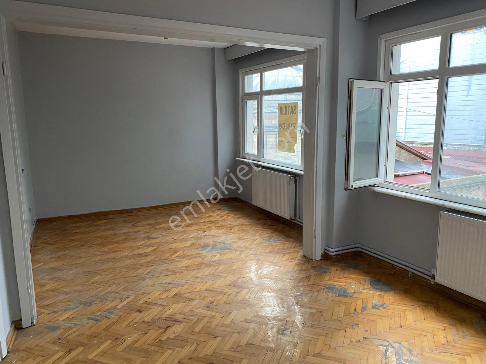 Küçük Ayasofyada 3+1 90m2 Emsalsiz Temiz Daire - Görsel 6