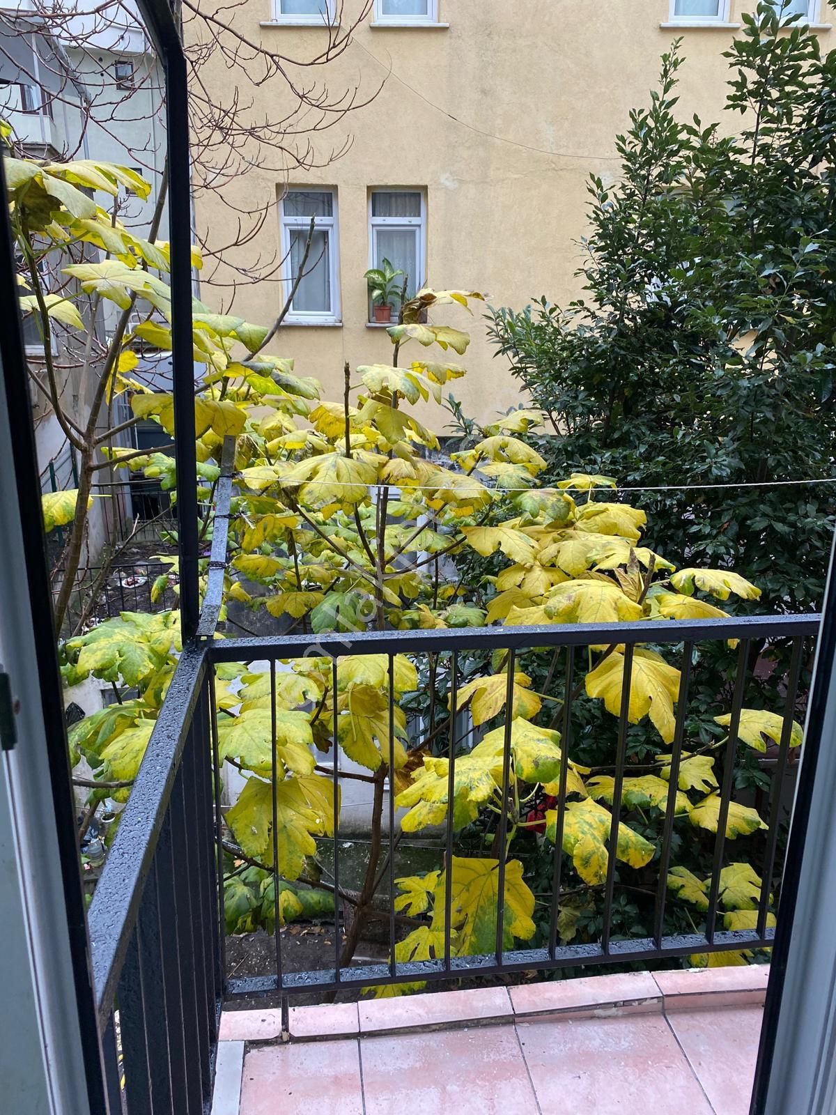 Küçük Ayasofyada 3+1 90m2 Emsalsiz Temiz Daire - Görsel 11