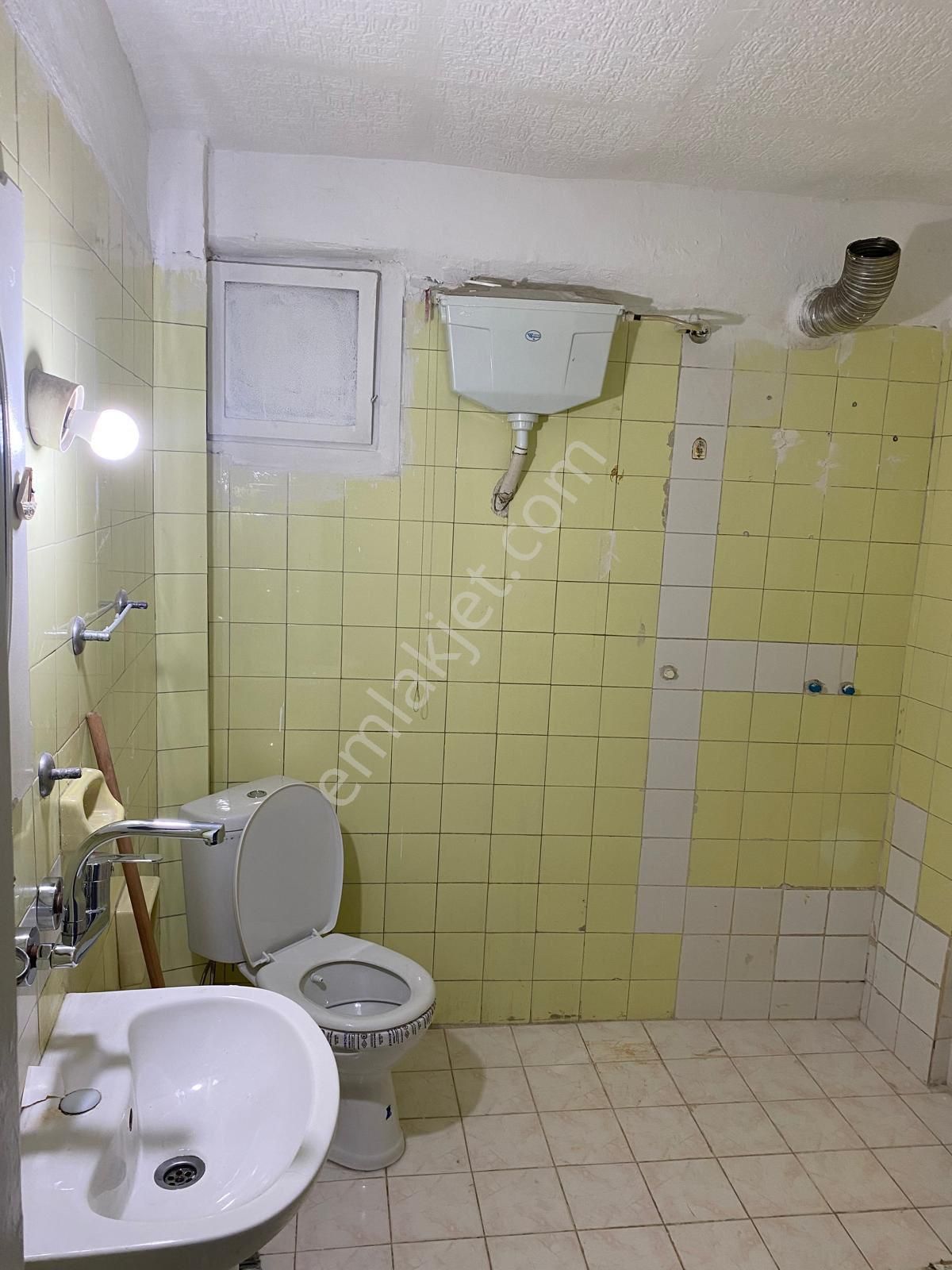 Küçük Ayasofyada 3+1 90m2 Emsalsiz Temiz Daire - Görsel 8