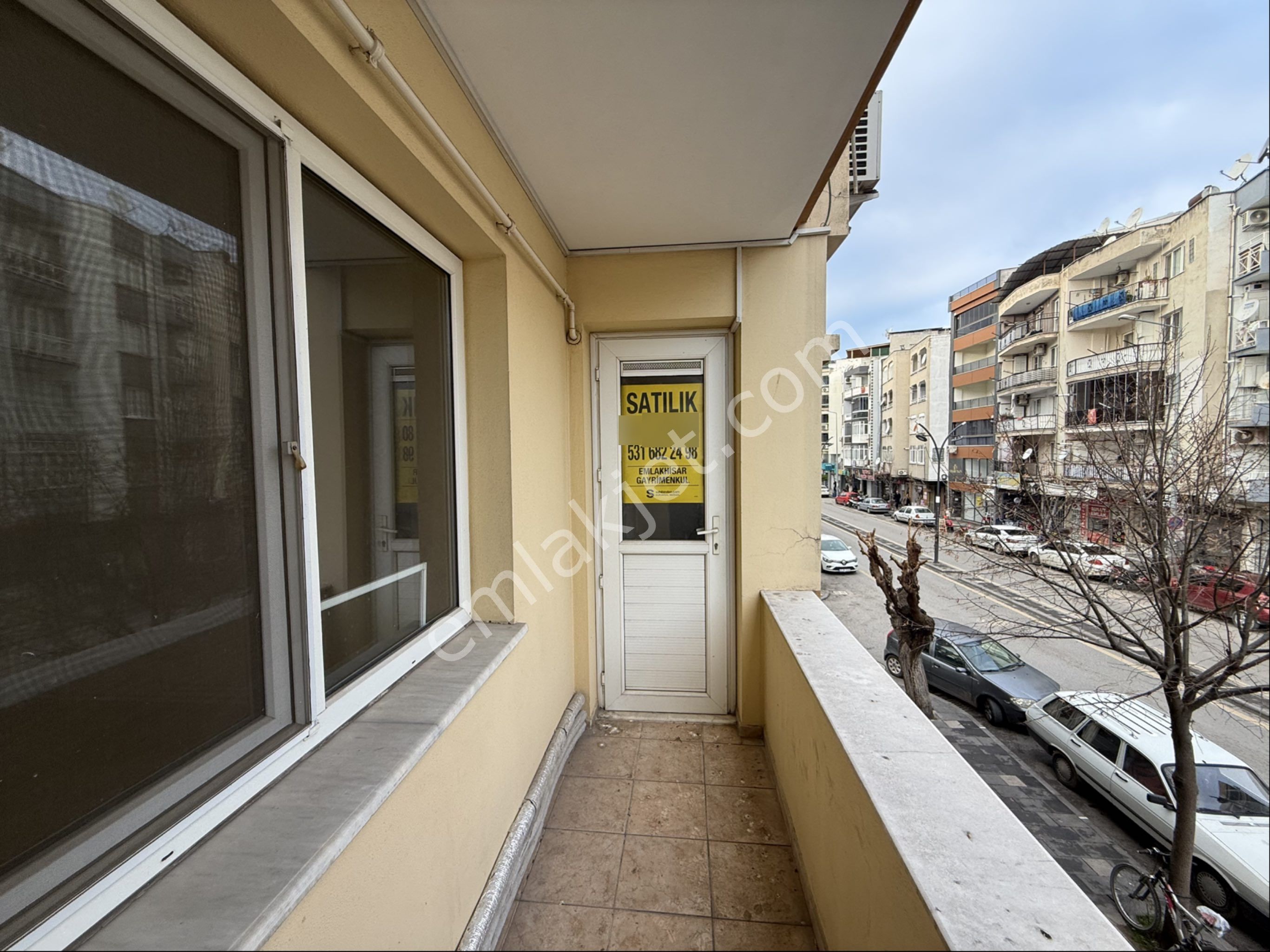 Akhisar Hürriyet'te Hilaliye Caddesinde Asansörlü Satılık 3+1 Köşe Daire - Görsel 20