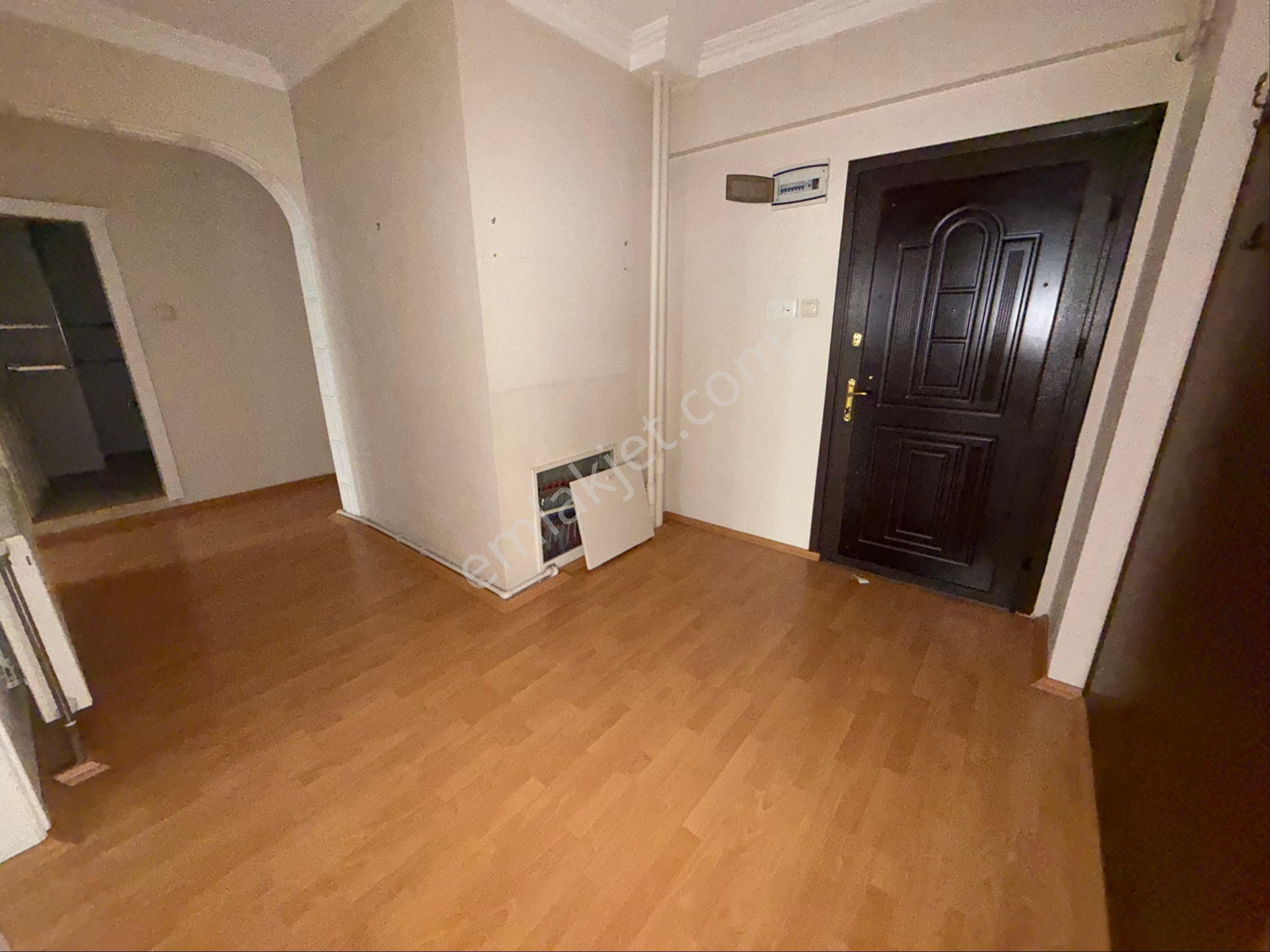 Akhisar Hürriyet'te Hilaliye Caddesinde Asansörlü Satılık 3+1 Köşe Daire - Görsel 15