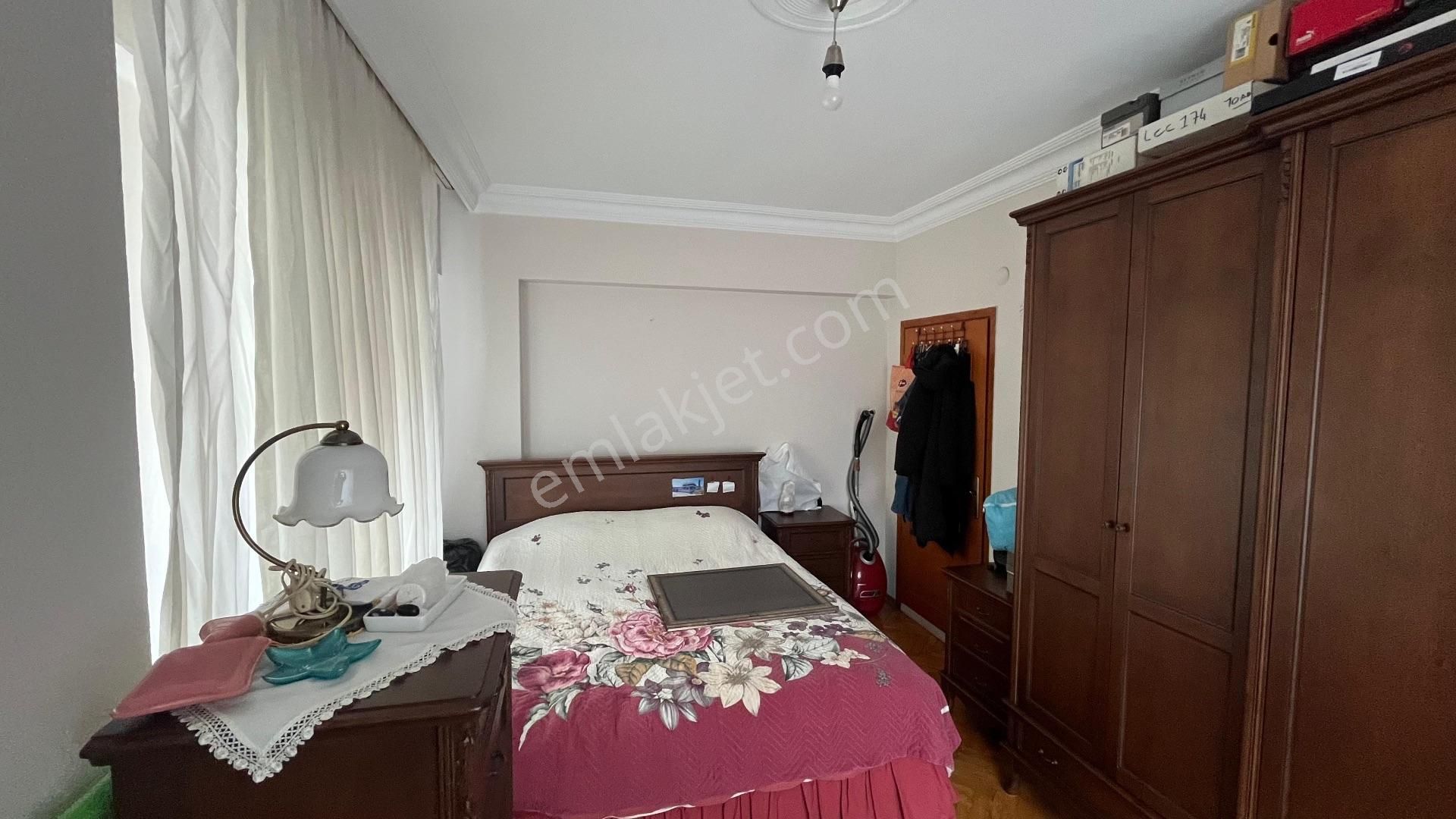 Karlıktepe'de Merkezi Konumda İskanlı 3+1 Satılık Daire - Görsel 7