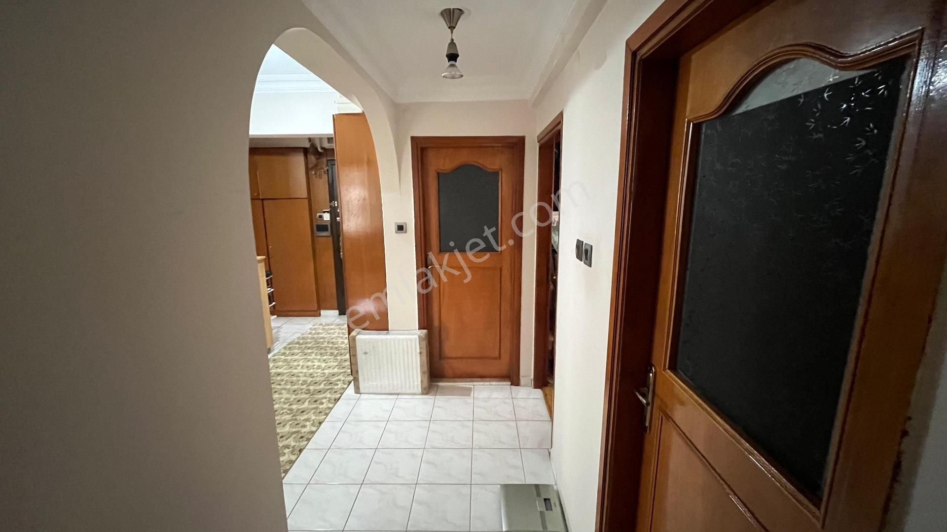 Karlıktepe'de Merkezi Konumda İskanlı 3+1 Satılık Daire - Görsel 14