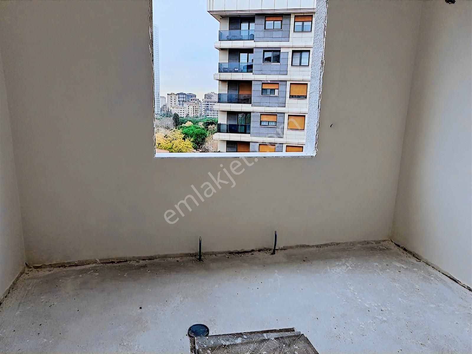 Özgürlüğün Yeşilliğini Gören Cephede, Sıfır,balkonlu, Ebeveynli - Görsel 2