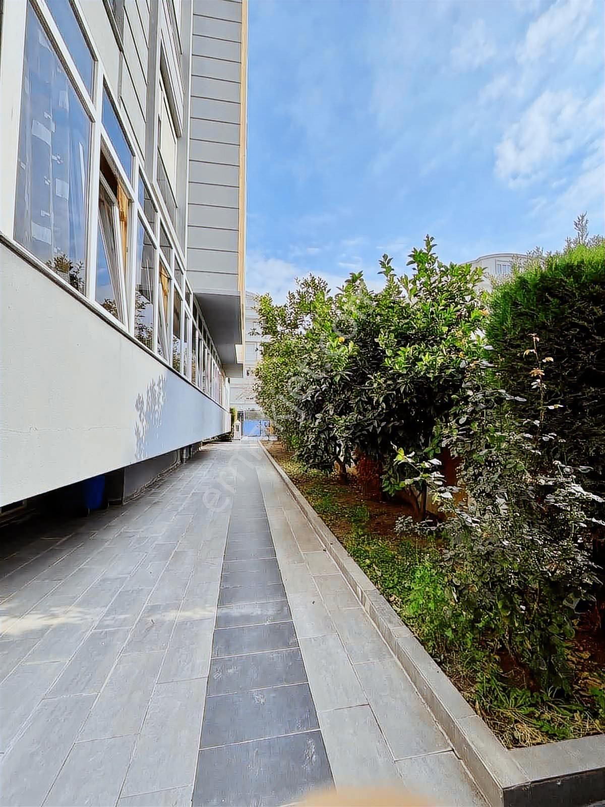 Konyaaltı Hurma Poseidon Sitesi Satılık 1+1 Daire - Görsel 2