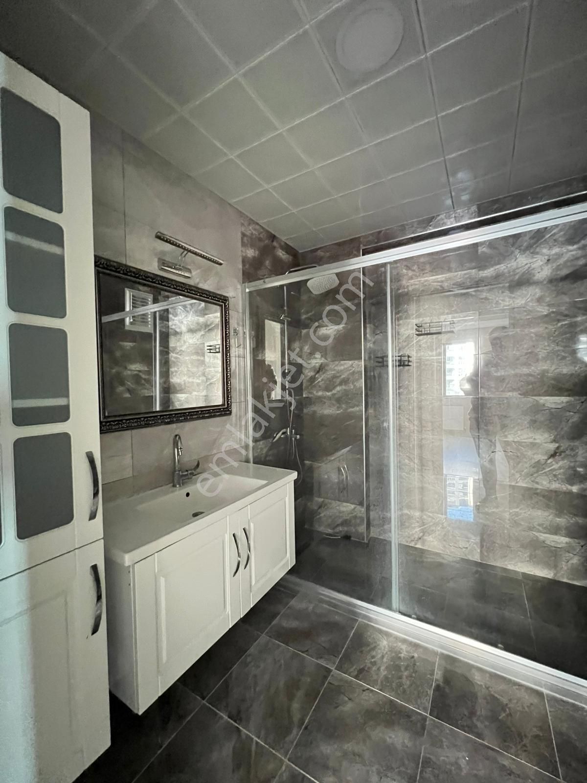 Engin Emlak'tan Cadde Üzerin'de Ara Kat 200m2 4+1 Site Dairesi - Görsel 35