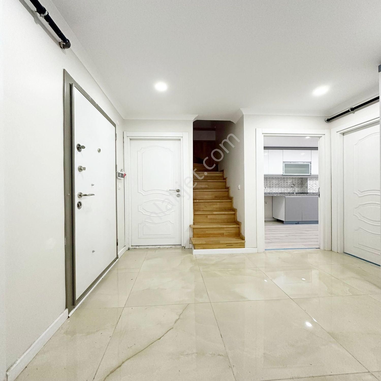 Beylikdüzü Yakuplu'da Satılık 4+2 Dubleks Sıfır Daire Fırsatı - Görsel 10