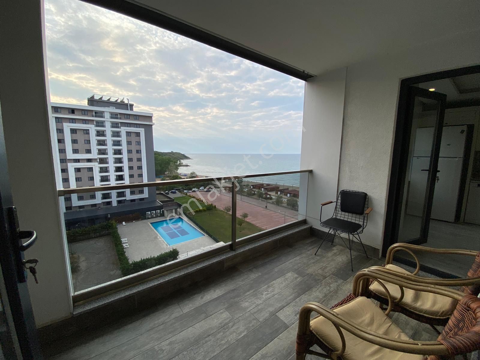 Trabzon Yalıncakta Satılık Denize Sıfır Lüks Daire - Görsel 15