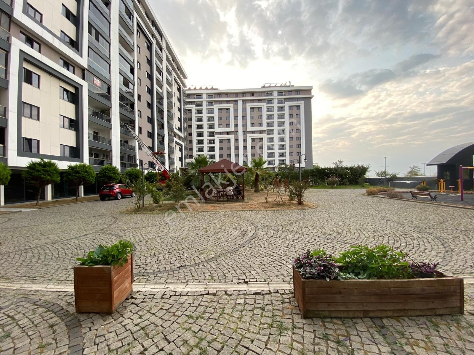 Trabzon Yalıncakta Satılık Denize Sıfır Lüks Daire - Görsel 31