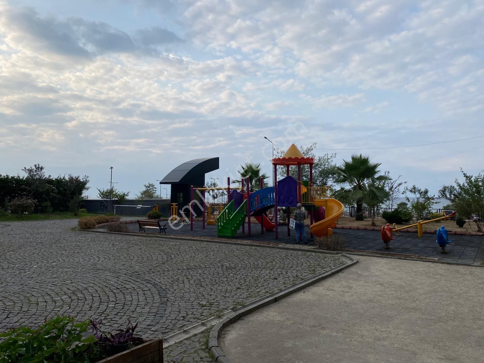 Trabzon Yalıncakta Satılık Denize Sıfır Lüks Daire - Görsel 32