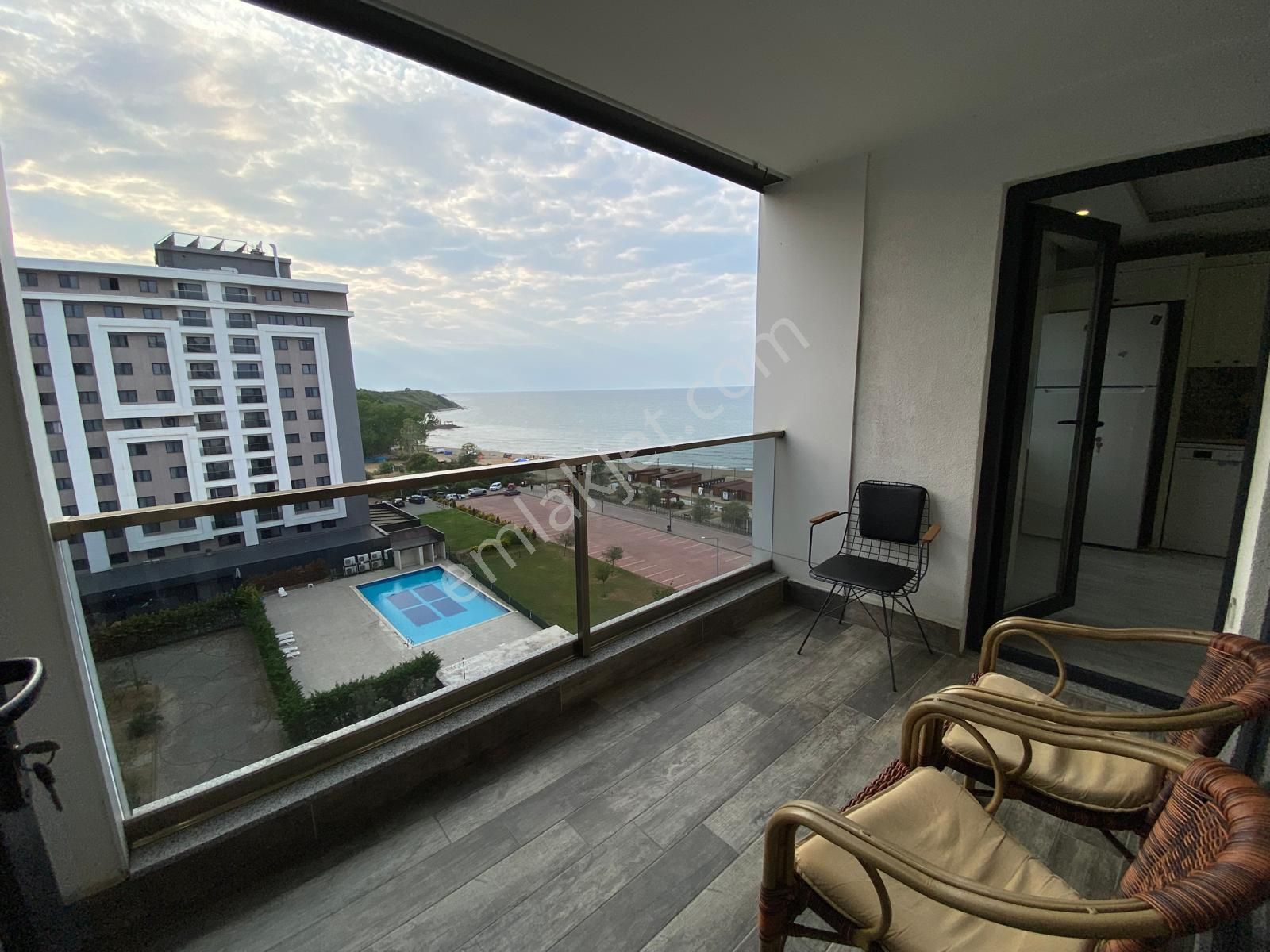 Trabzon Yalıncakta Satılık Denize Sıfır Lüks Daire - Görsel 18